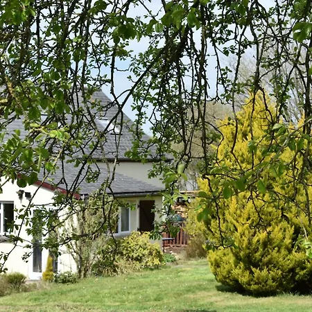 Le Petit Verger, 1 Impasse De La Fenouillere 61330 * Céaucé