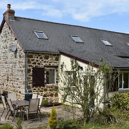 Le Petit Verger, 1 Impasse De La Fenouillere 61330 Dom wakacyjny Céaucé