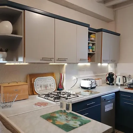 Ferienhaus Le Petit Verger, 1 Impasse De La Fenouillere 61330 *